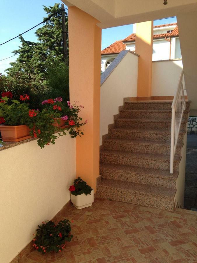 Apartment Aleksandra Malinska Ngoại thất bức ảnh