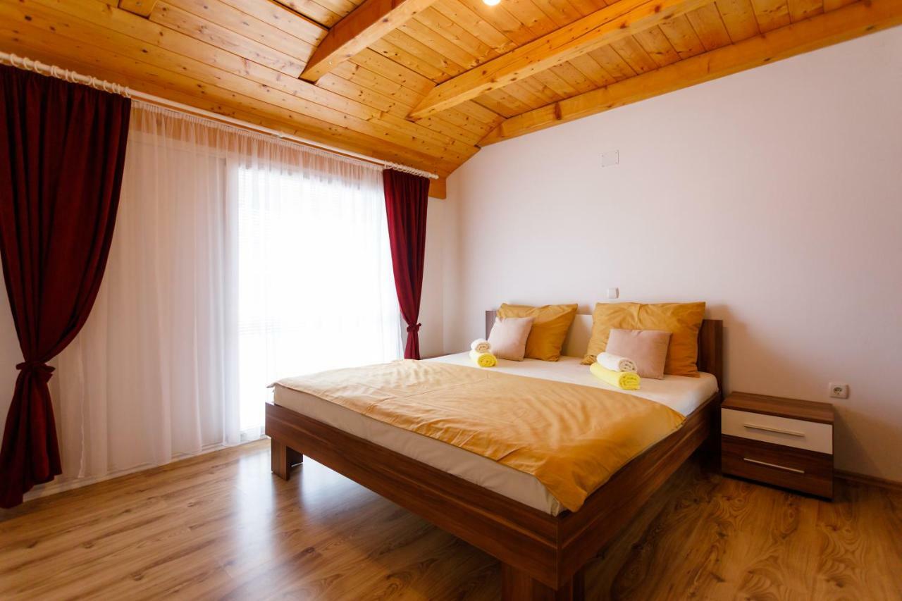 Apartment Aleksandra Malinska Ngoại thất bức ảnh